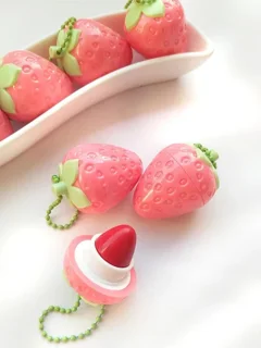 بالم لب توت فرنگی