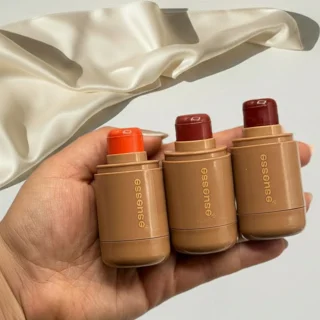 رژگونه طرح رود اسنس