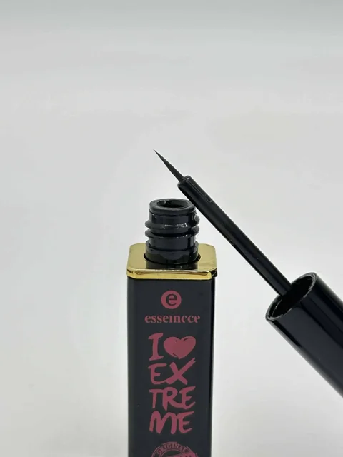 خط چشم اسنس مدل I LOVE EXTREME